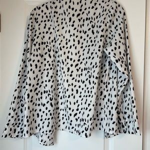 Women’s blouse Size: medium Brand: ecowish